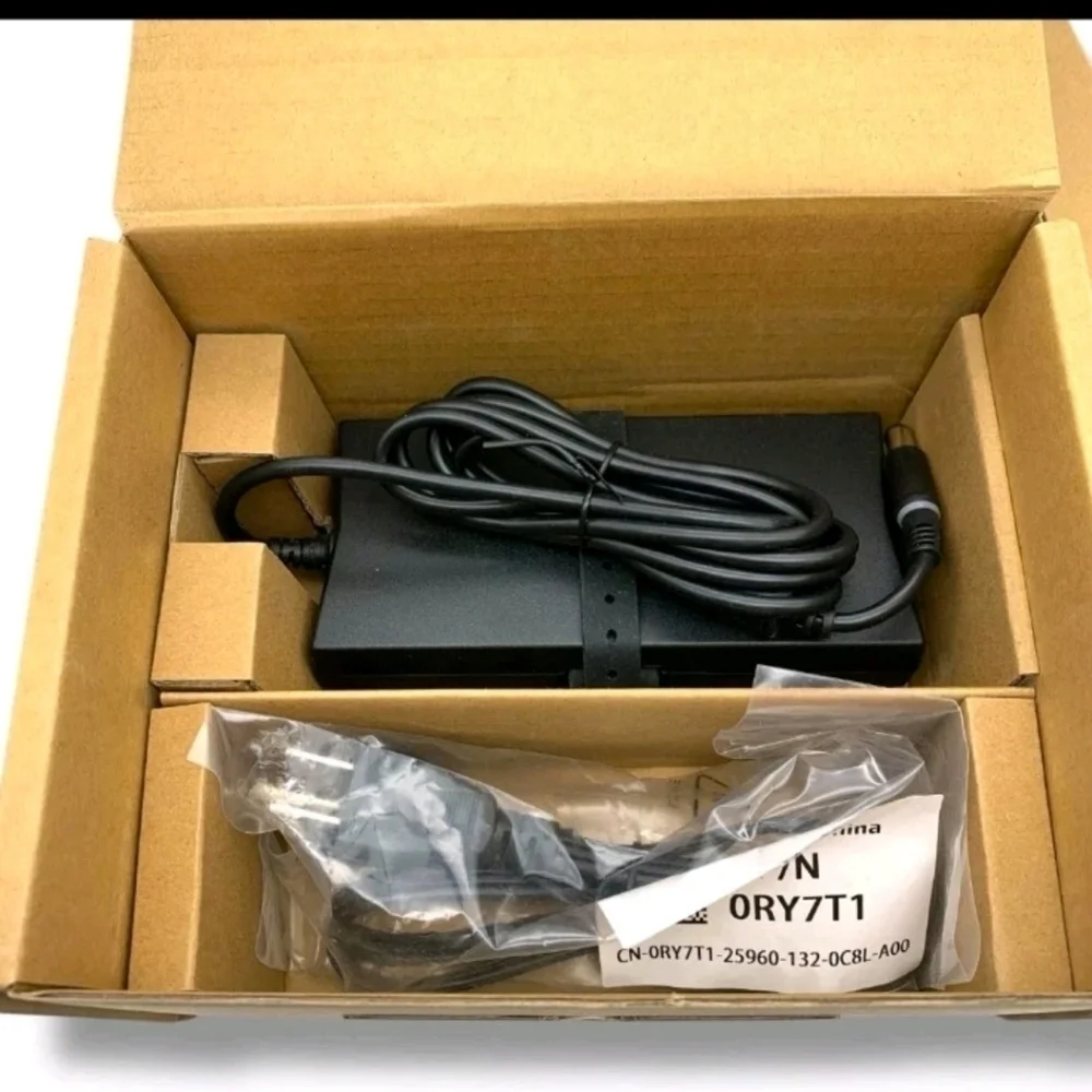 DELL D6000 DisplayLink Universal Docking Station +130W AC USB 3.0 / USB-C UHD 4K